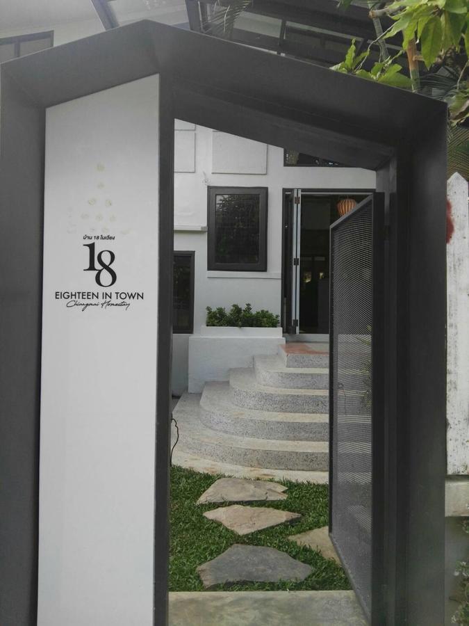 18 In Town Homestay Čiang Mai Exteriér fotografie